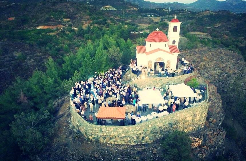 Храм пророка Илии на самой вершине горы в кипрской деревушке Агридия: фото 13