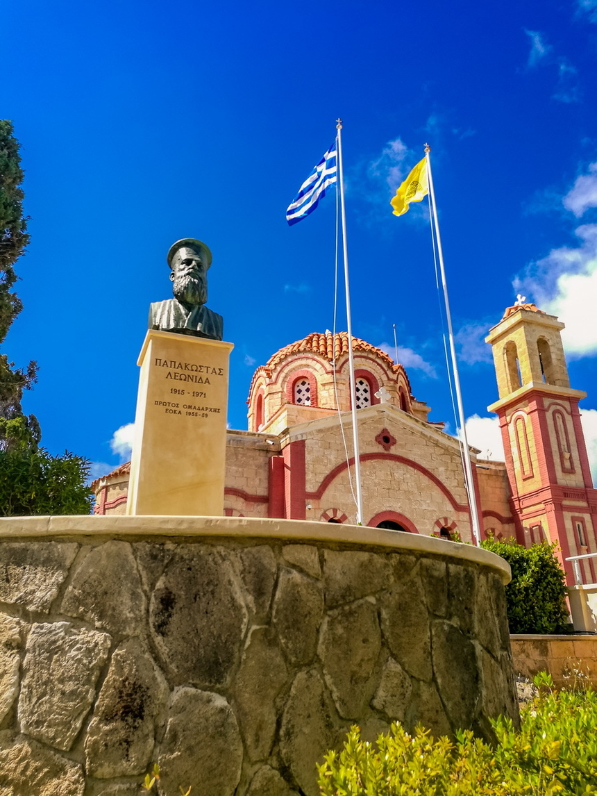 Часовня Святого Георгия в Хлораке и увековечение памяти кипрских бойцов: фото 37