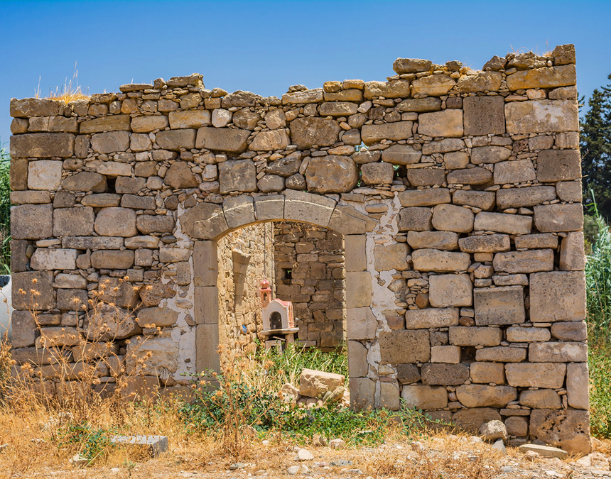 Путешествие в прошлое: старинная часовня Святого Георгия в Анарите: фото 33
