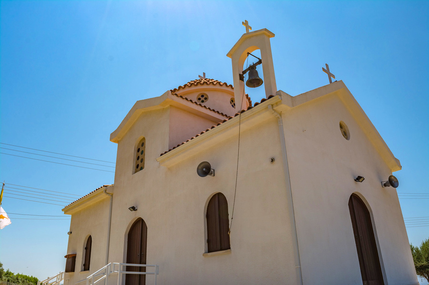 Храм Преподобного Онисифора Кипрского в Анарите: фото 11