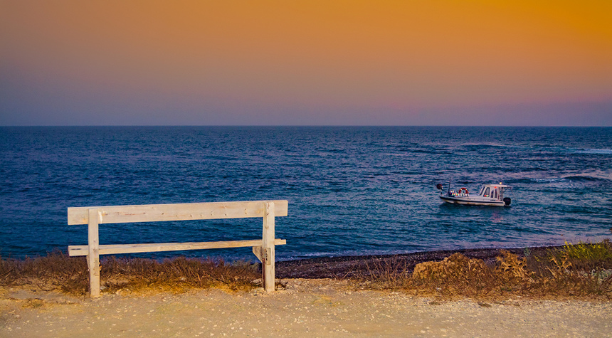 Удивительно красивый пляж в кипрской деревушке Мандрия: фото 26
