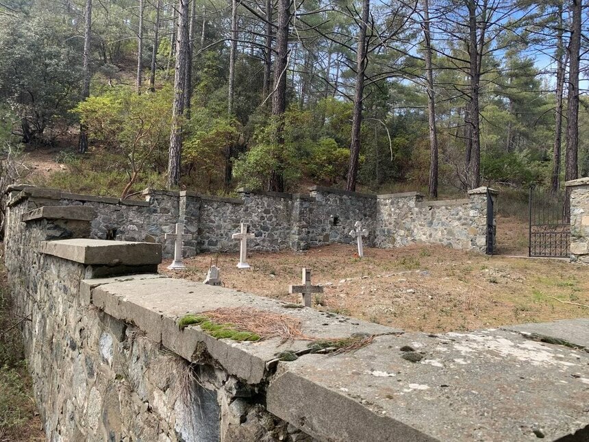 Таинственное кладбище туберкулезных больных в Троодосе: фото 7