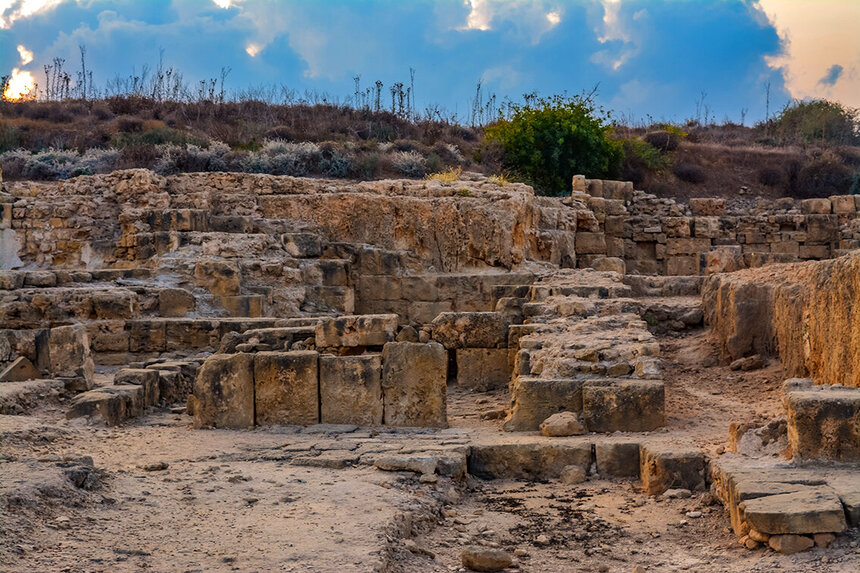 Руины святилища, посвященного богу врачевания Асклепию, в Пафосе: фото 10