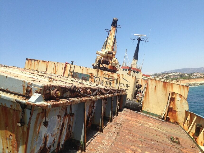 Заброшенный корабль Edro III под Пафосом. Взгляд изнутри: фото 4