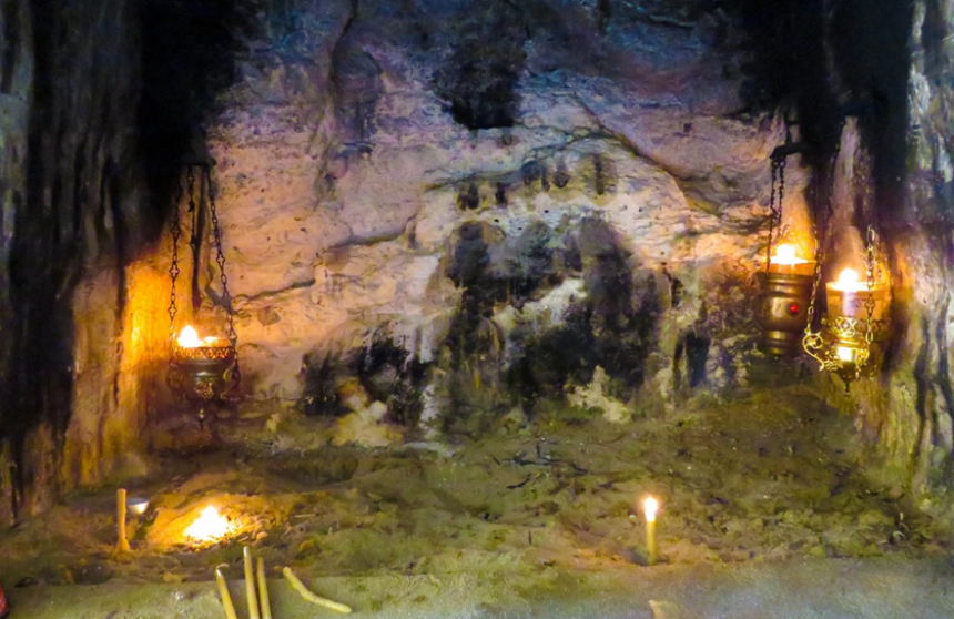 Панагия Хрисоспилиотисса - древние катакомбы и уникальный пещерный храм : фото 19