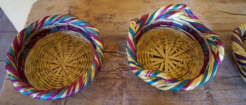 Плетение корзин в кипрской деревне Лиопетри