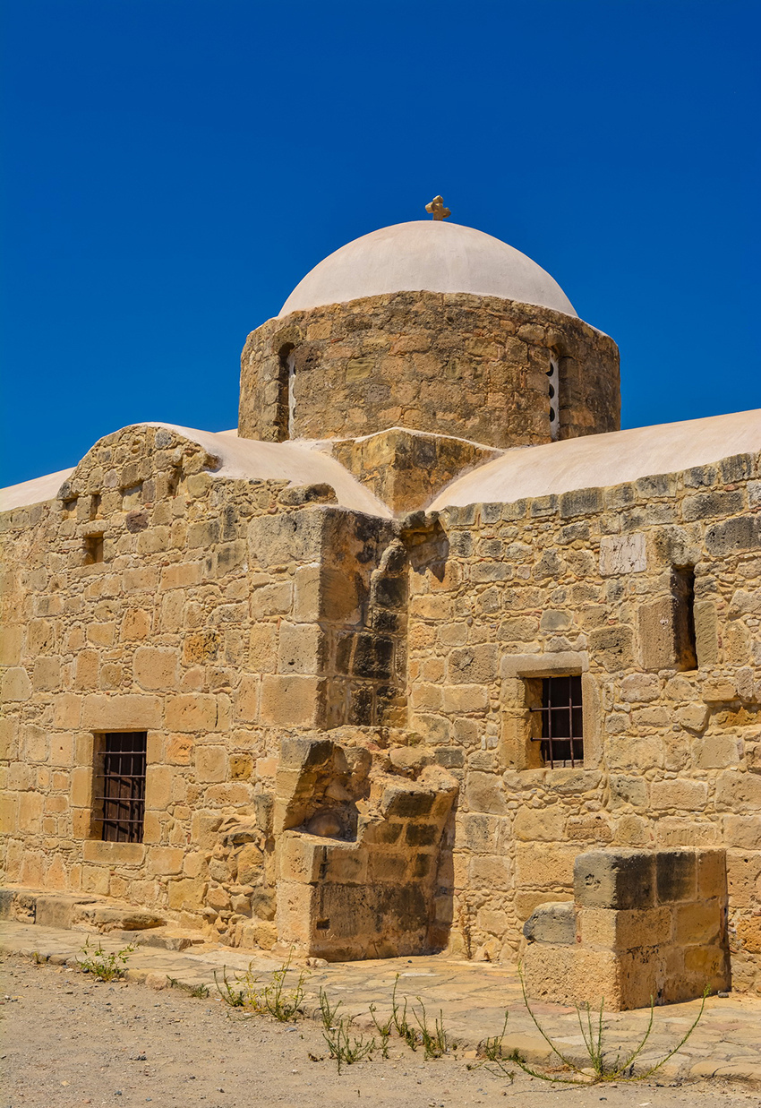 Церковь Панагия Одигитрия, построенная на Кипре из камней, взятых из руин древнего святилища Афродиты: фото 8