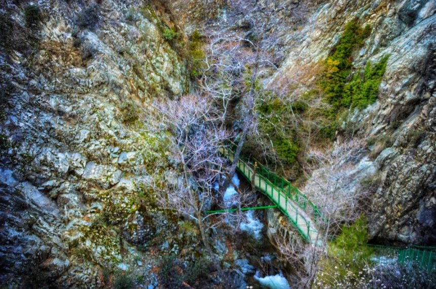 Водопад Милломерис (Waterfall Millomeris, Καταρράκτης Μιλλομέρη): фото 35