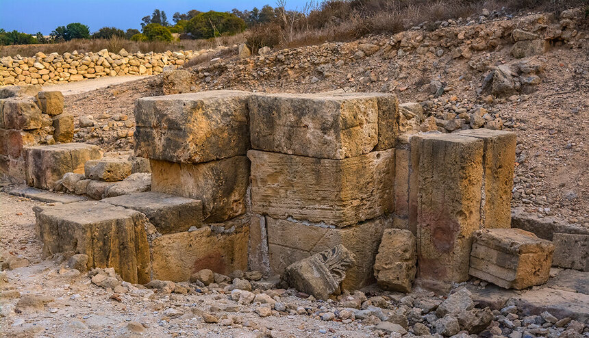 Руины святилища, посвященного богу врачевания Асклепию, в Пафосе: фото 2