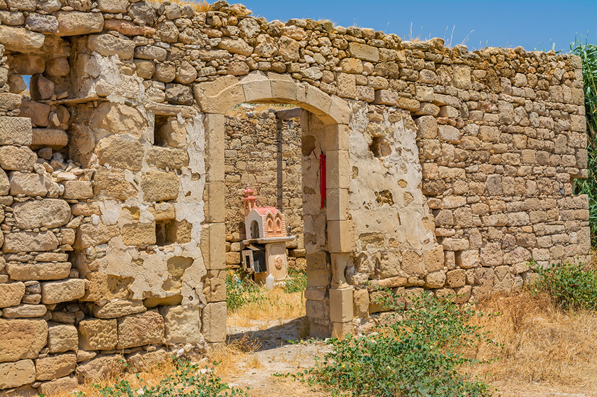 Путешествие в прошлое: старинная часовня Святого Георгия в Анарите: фото 22