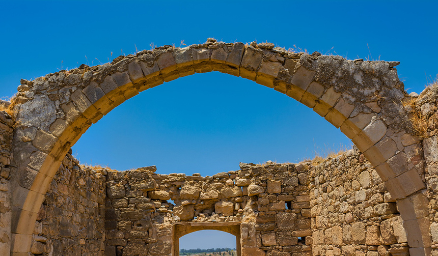 Путешествие в прошлое: старинная часовня Святого Георгия в Анарите: фото 11