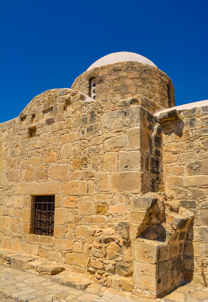 Церковь Панагия Одигитрия, построенная на Кипре из камней, взятых из руин древнего святилища Афродиты: фото 60