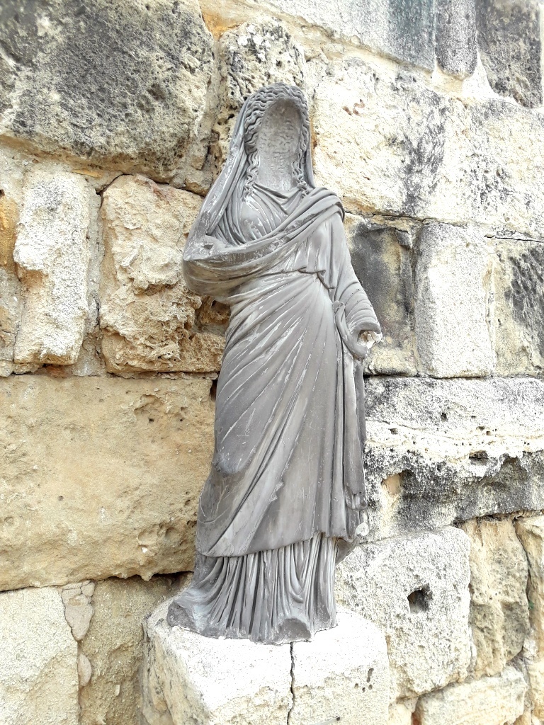 Дивная история саламинских руин: фото 31