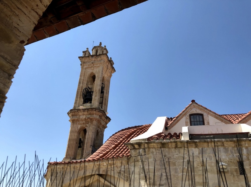 Монастырь Святого Креста - духовный символ и религиозный центр Омодоса: фото 12
