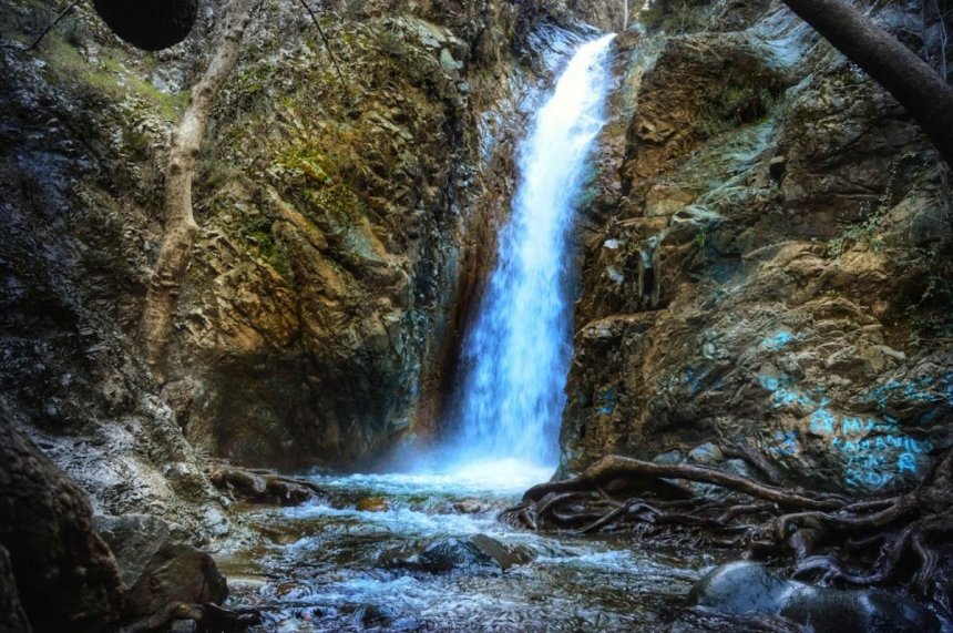 Водопад Милломерис (Waterfall Millomeris, Καταρράκτης Μιλλομέρη): фото 33
