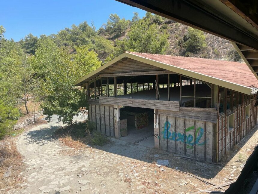 Заброшенное ранчо Аппалуза в Лимассоле: фото 7 Заброшенное ранчо Аппалуза в Лимассоле: фото 7