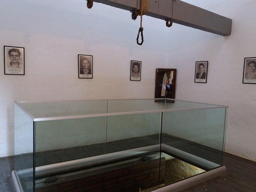 Арестованные могилы — самый страшный музей-мемориал Кипра: фото 6