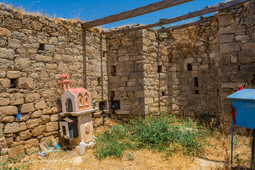 Путешествие в прошлое: старинная часовня Святого Георгия в Анарите: фото 29