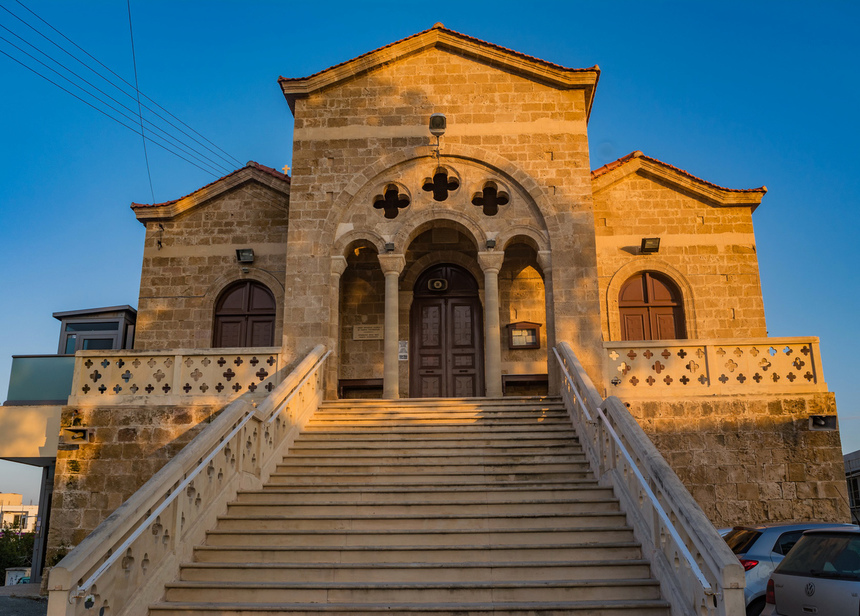Храм Панагия Теоскепасти - православная византийская церковь, построенная в нескольких метрах от моря в Пафосе: фото 31