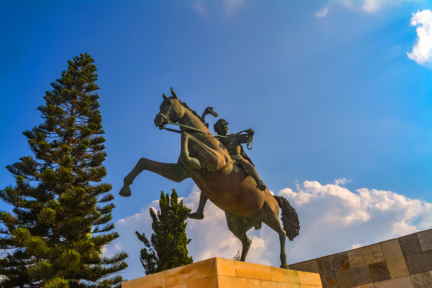 Конная статуя Александра Великого в Пафосе: фото 9