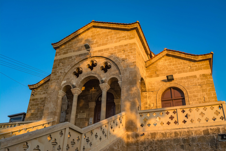 Храм Панагия Теоскепасти - православная византийская церковь, построенная в нескольких метрах от моря в Пафосе: фото 24