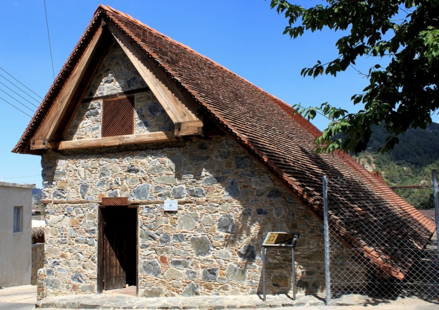 Церковь Архангела Михаила в деревне Педулас на Кипре