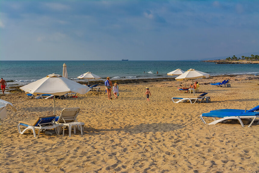 Общественный городской пляж Фарос в Пафосе: фото 17