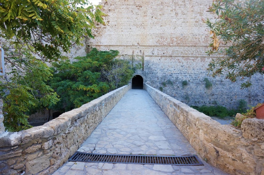 Киренийский замок - легендарная крепость северного Кипра: фото 5