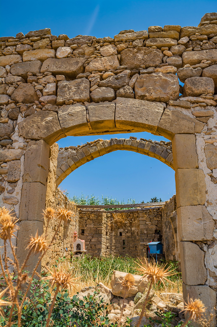 Путешествие в прошлое: старинная часовня Святого Георгия в Анарите: фото 41