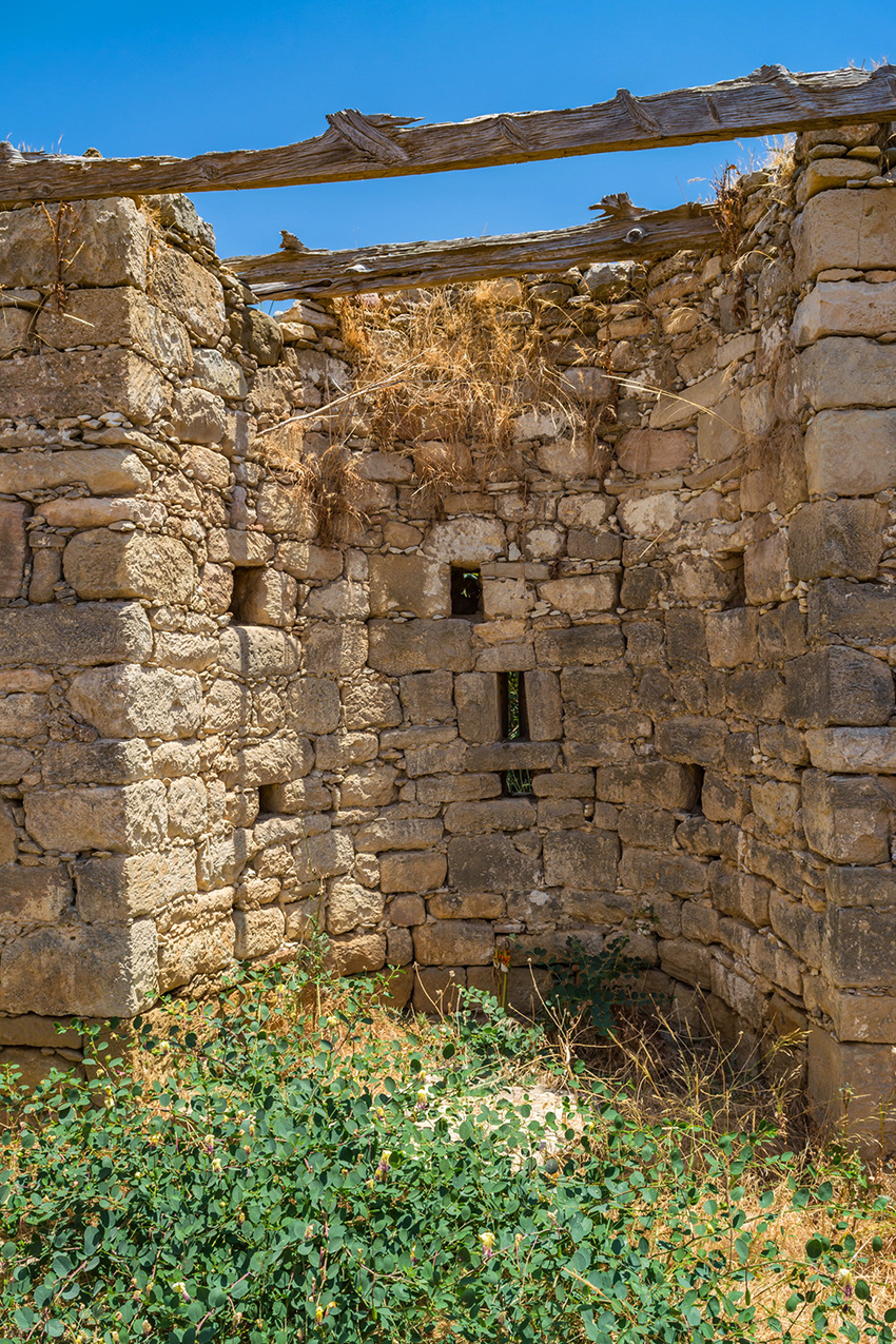 Путешествие в прошлое: старинная часовня Святого Георгия в Анарите: фото 17