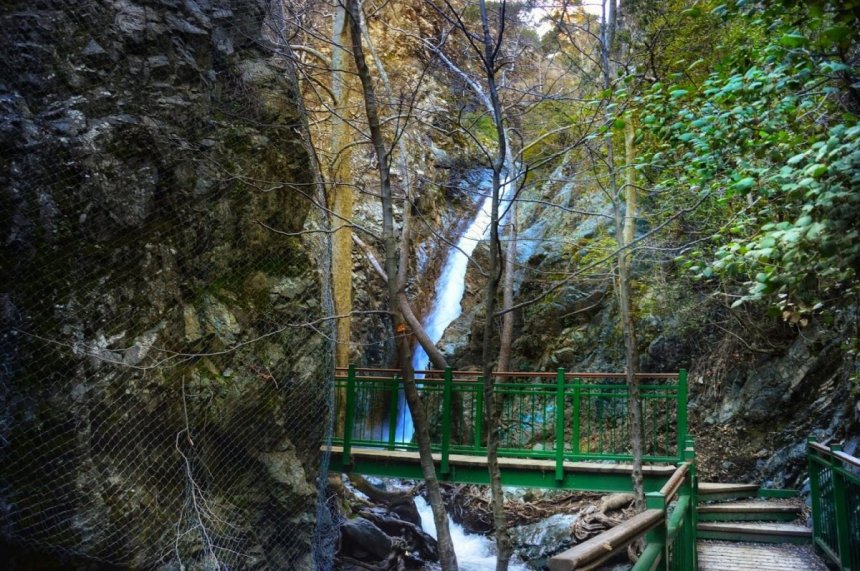 Водопад Милломерис (Waterfall Millomeris, Καταρράκτης Μιλλομέρη): фото 26