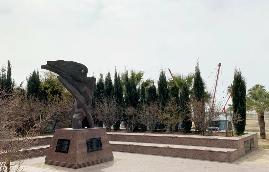 Этот памятник в Ларнаке посвящен жертвам армянского геноцида: фото 4