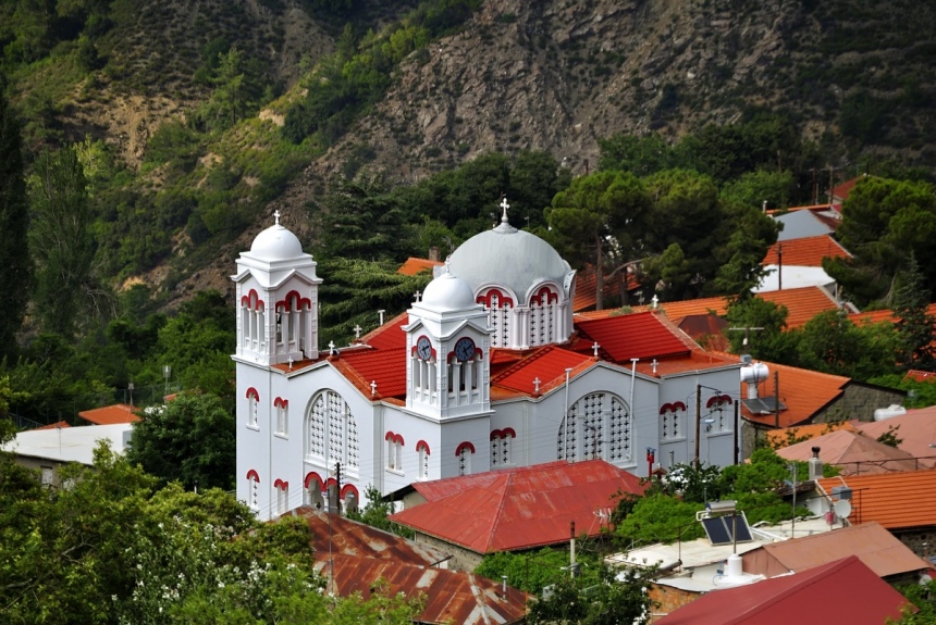 Церковь Святого Креста в деревне Педулас на Кипре