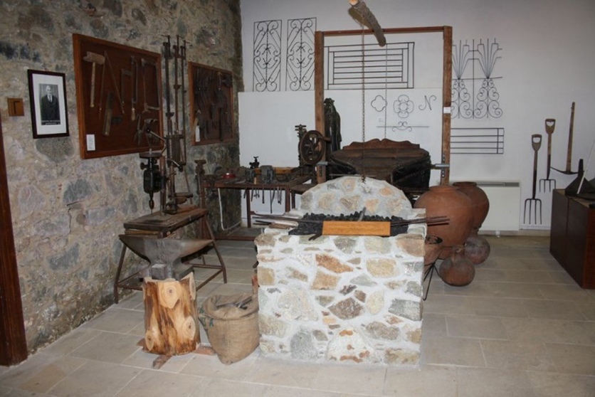 Фольклорный Музей в деревне Педулас